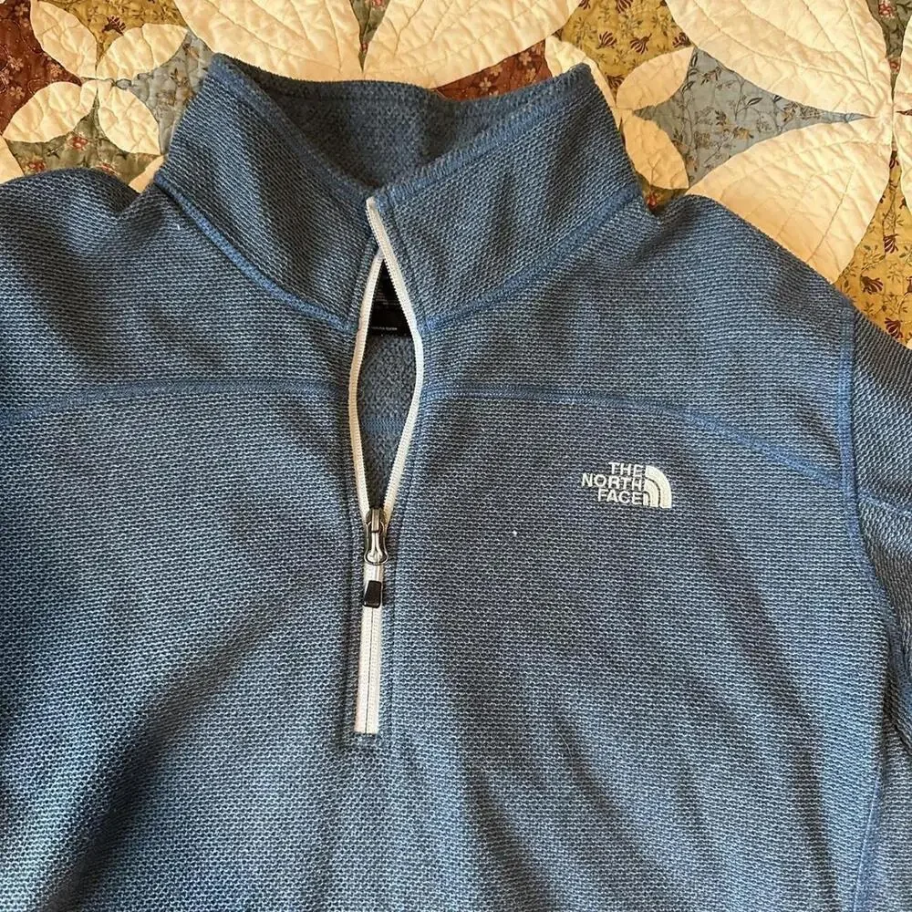 The North Face blue quarter zip shirt size XL outdoors work office hiking